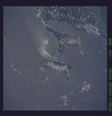 STS082-729-058 - STS-082 - Earth observations taken from shuttle orbiter Discovery during STS-82 mission