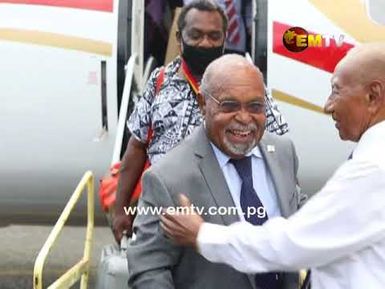 Kavieng Hosts Leaders