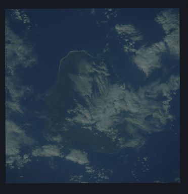 41B-34-1555 - STS-41B - Earth observations taken from shuttle orbiter Challenger STS-41B mission