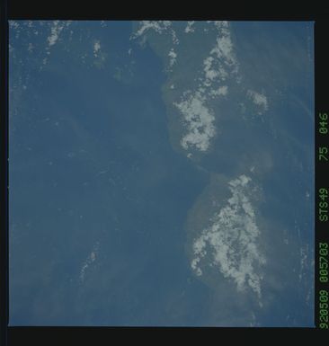 S49-75-046 - STS-049 - Earth observations taken during the STS-49 mission