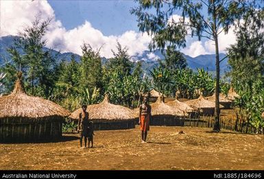 Goroka - Chumbu, Miruma - village