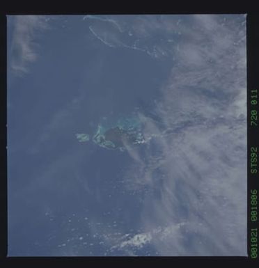 STS092-720-011 - STS-092 - STS-92 Earth observations