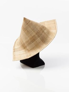 Tuhong låhi (men's hat)
