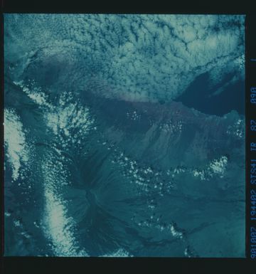 S41-87-090 - STS-041 - STS-41 earth observations