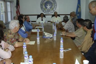 [Assignment: 48-DPA-SOI_K_Saipan_6-5-07] Pacific Islands Tour: Visit of Secretary Dirk Kempthorne [and aides] to Saipan Island, of the Commonwealth of the Northern Mariana Islands [48-DPA-SOI_K_Saipan_6-5-07__DI10585.JPG]