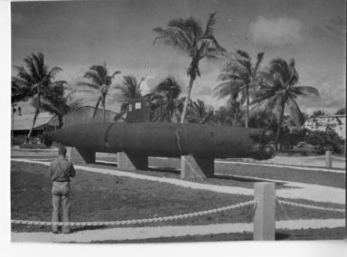 Two-man submarine