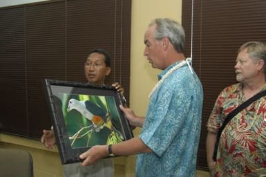 [Assignment: 48-DPA-SOI_K_Palau_6-7-9-07] Pacific Islands Tour: Visit of Secretary Dirk Kempthorne [and aides] to Palau Islands, Republic of Palau [48-DPA-SOI_K_Palau_6-7-9-07__DI12954.JPG]