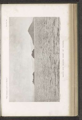 ["Gezicht op eilanden voor de kust van Taveuni", "Islets off north point of Taviuni"]