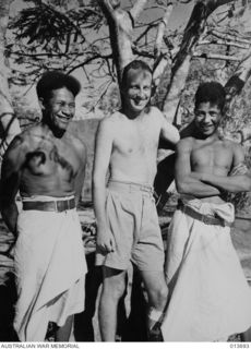 1942-12-01. PAPUA. DEPARTMENT OF INFORMATION CAMERA-MAN FRANK BAGNALL. THIS PICTURE WAS TAKEN SHORTLY AFTER BAGNALL REACHED LAND AFTER THE SHIP IN WHICH HE WAS TRAVELLING WAS SUNK BY ZEROS IN THE ..