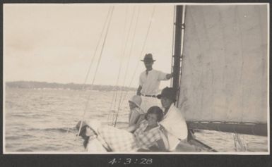 Picnic trip to 'Skeeter' Island, Fiji, March 1928