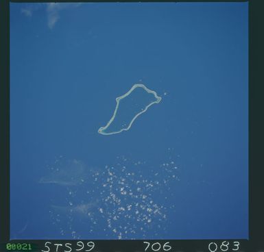 STS099-706-083 - STS-099 - Earth observation views taken from OV-105 during STS-99