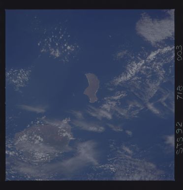 STS092-718-003 - STS-092 - STS-92 Earth observations