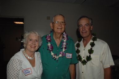 [Assignment: 48-DPA-09-28-08_SOI_K_NPS_Vol_AZ] President's Call to Service Award ceremony and reception for volunteers at the U.S.S. Arizona Memorial, Pearl Harbor, Honolulu, Hawaii, with Secretary Dirk Kempthorne [joining the National Park Service's Chief Historian for the Memorial, Daniel Martinez, among the dignitaries on hand] [48-DPA-09-28-09_SOI_K_NPS_Vol_AZ_IOD_4593.JPG]