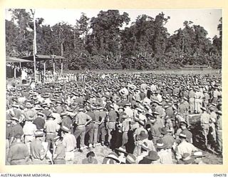 TOROKINA, BOUGAINVILLE. 1945-08-16. A GENERAL VIEW OF THE CROWD - MEMBERS OF THE AUSTRALIAN MILITARY FORCES, AND OTHERS IN THE SOLOMON ISLANDS, ATTENDING THE VICTORY THANKSGIVING SERVICE HELD AT ..