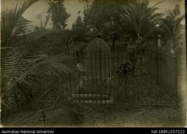 Grave at Daru of Rev Chalmers and Rev Tompkins