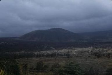 [Landscape of a distant mountain at Pu'u Wa'awa'a Forest Reserve, United States]