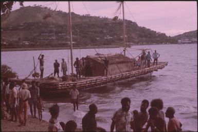 Lakatois (5) : Port Moresby, Papua New Guinea, 1976-1978 / Terence and Margaret Spencer