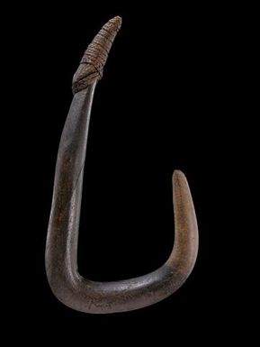 Makau (fishhook)