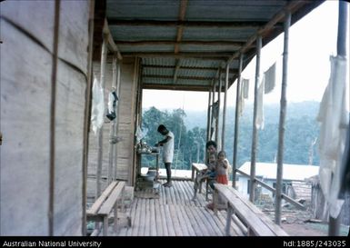 Aid post temporary base, Kuni