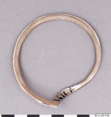 ["Armring., armring, bracelet"]