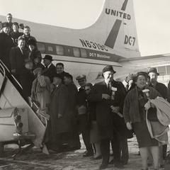 Wisconsin alumni at airport