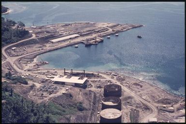 Aerial view of Loloho (1) : Helicopter flight, Bougainville Island, Papua New Guinea, 1971 / Terence and Margaret Spencer