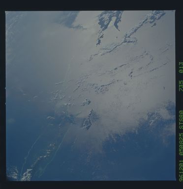 STS080-735-013 - STS-080 - Earth observations taken from Space Shuttle Columbia during STS-80 mission