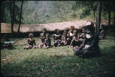 Konumbugas at a singsing ground : Wahgi Valley, Papua New Guinea, 1954 and 1955 / Terence and Margaret Spencer