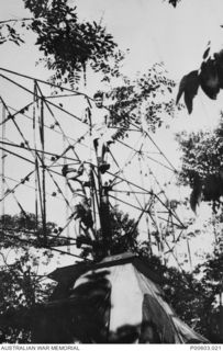 CAPE WARD HUNT, NEW GUINEA, 1943. LIGHT WEIGHT AIR WARNING RADAR MK II, UNDER CONSTRUCTION