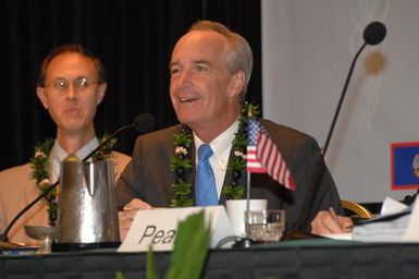 [Assignment: 48-DPA-09-29-08_SOI_K_Isl_Conf_AM] Insular Areas Health Summit [("The Future of Health Care in the Insular Areas: A Leaders Summit") at the Marriott Hotel in] Honolulu, Hawaii, where Interior Secretary Dirk Kempthorne [joined senior federal health officials and leaders of the U.S. territories and freely associated states to discuss strategies and initiatives for advancing health care in those communinties [48-DPA-09-29-08_SOI_K_Isl_Conf_AM_DOI_0517.JPG]