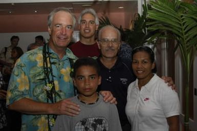 [Assignment: 48-DPA-SOI_K_Saipan_6-5-07] Pacific Islands Tour: Visit of Secretary Dirk Kempthorne [and aides] to Saipan Island, of the Commonwealth of the Northern Mariana Islands [48-DPA-SOI_K_Saipan_6-5-07__DI11009.JPG]