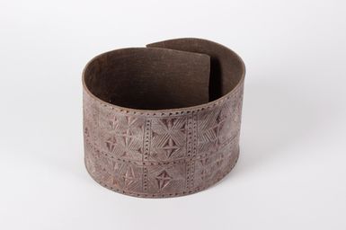 Bark belt, 2 of