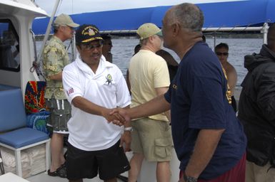 [Assignment: 48-DPA-SOI_K_Palau_6-7-9-07] Pacific Islands Tour: Visit of Secretary Dirk Kempthorne [and aides] to Palau Islands, Republic of Palau [48-DPA-SOI_K_Palau_6-7-9-07__DI12510.JPG]