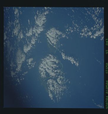 STS050-93-043 - STS-050 - STS-50 earth observations