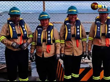 FIRST FEMALE LINE HANDLERS