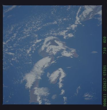 STS091-710-020 - STS-091 - Earth observations taken from orbiter Discovery during STS-91 mission