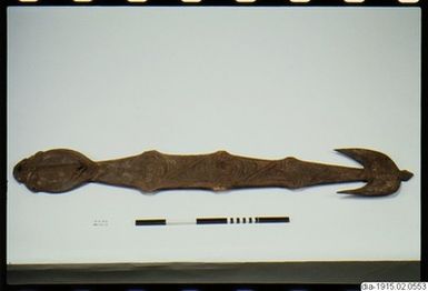 ["träkrok, wooden hook"]