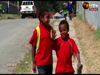 HEALTH WORKERS COMPLETE TRAINING