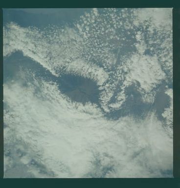 S06-40-745 - STS-006 - Earth observations taken during STS-6 mission