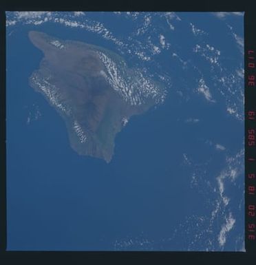 51A-36-017 - STS-51A - 51A earth observations