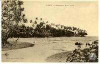 Tahiti - Embouchure d’une rivière