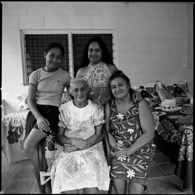 Mareta Matamua, Esther Katu and Ani Katu frame 3