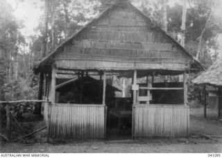 X-RAY DEPARTMENT, NAVAL BASE HOSPITAL, MILNE BAY. PHOTOGRAPH PUBLISHED IN AUSTRALIA IN THE WAR OF 1939-45, MEDICAL, VOL 4, MEDICAL SERVICES OF THE RAN AND RAAF, PAGE 63