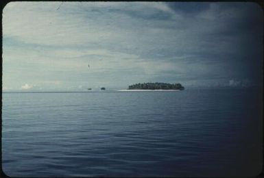 The lagoon : Tasman Islands, Papua New Guinea, 1960 / Terence and Margaret Spencer