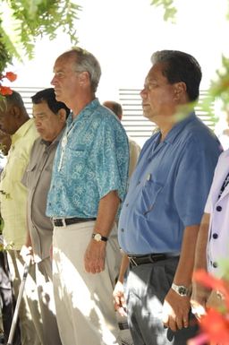 [Assignment: 48-DPA-SOI_K_Majuro_6-11-12-07] Pacific Islands Tour: Visit of Secretary Dirk Kempthorne [and aides] to Majuro Atoll, of the Republic of Marshall Islands [48-DPA-SOI_K_Majuro_6-11-12-07__DI14628.JPG]