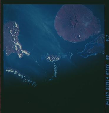 STS066-85-017 - STS-066 - Earth observations during STS-66