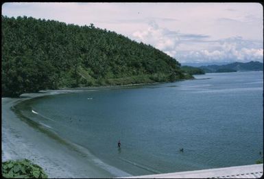 The coastline below Kieta (2) : Bougainville Island, Papua New Guinea, April 1971 / Terence and Margaret Spencer