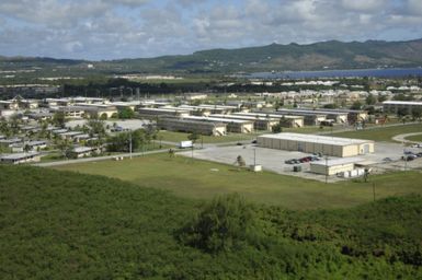 [Assignment: 48-DPA-SOI_K_Guam_6-6-7-07] Pacific Islands Tour: Visit of Secretary Dirk Kempthorne [and aides] to Guam, U.S. Territory [48-DPA-SOI_K_Guam_6-6-7-07__DI11642.JPG]