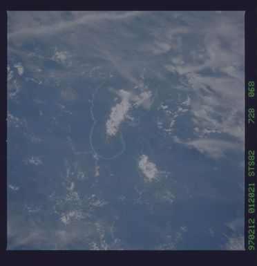 STS082-728-068 - STS-082 - Earth observations taken from shuttle orbiter Discovery during STS-82 mission