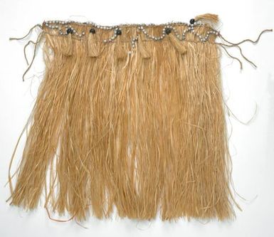 Pāreu kiri'au (Dance skirt)